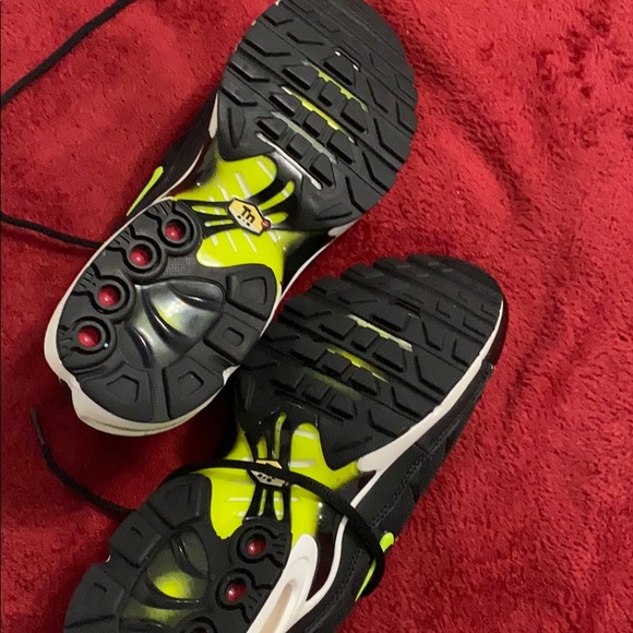 Air Max - Picture 4 of 8